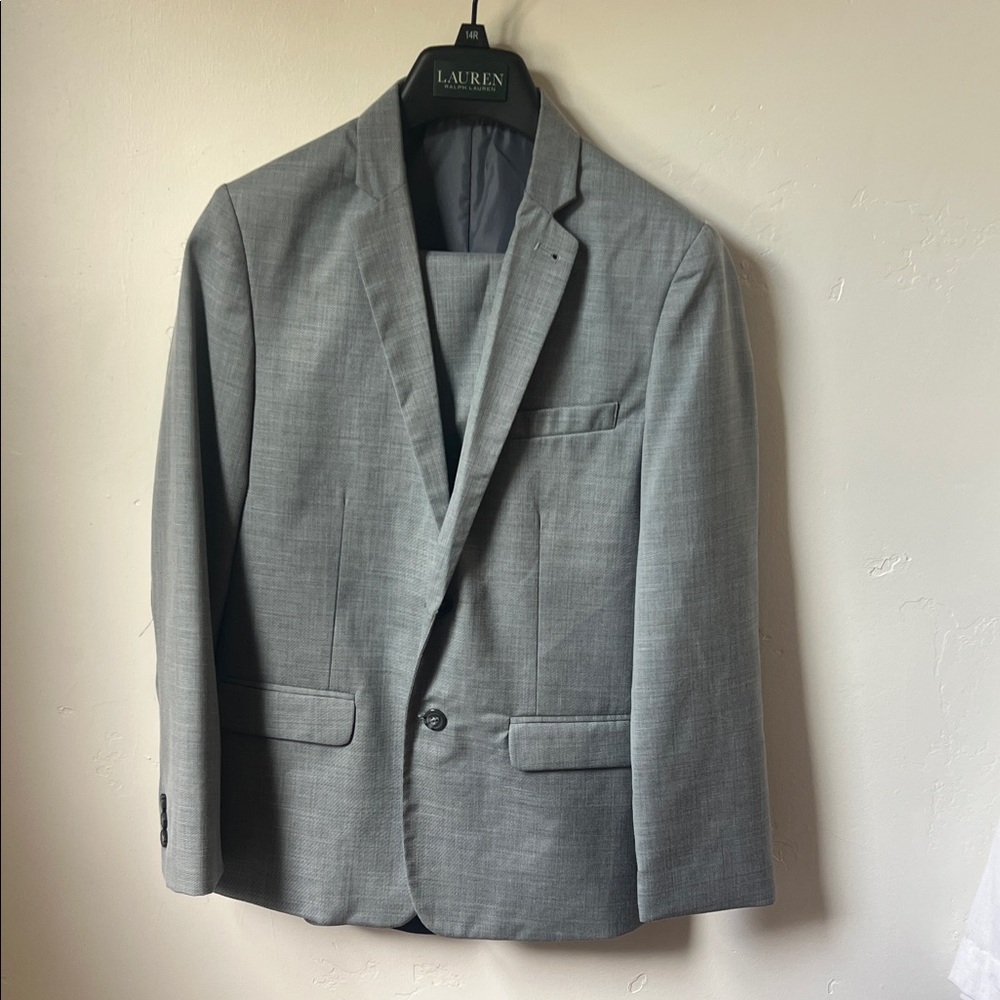 Van Heusen Light Gray Men's Suit